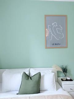HLY - Newly designed APT with BIG PROMO! - Prague - 9