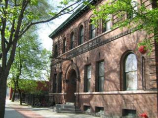 Funky Urban 1 Bedroom Apt W Parking In Center Sq - Albany - 2