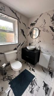 Modern bedroom near town centre - Bridgwater - 2