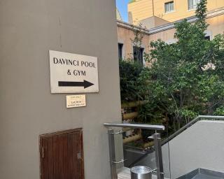 Luxury 1-Bedroom Suite in Sandton - 4