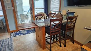 ZaLo House Waterline cabin with Hot Tub Pets - Peru - 8
