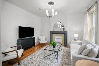 Cozy & Modern 2BR | St Louis - 3