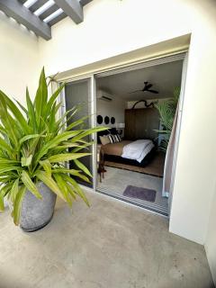 Modern Getaway in a Surfing Paradise - - 1