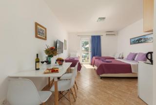 Apartments Villa Mia - Bijela - 2