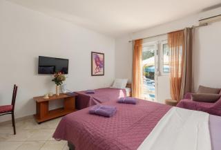 Apartments Villa Mia - Bijela - 1