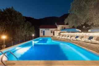 Apartments Villa Mia - Bijela - 0