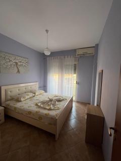 Coastal Comfort Apartment - Golem - 1