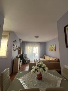 Coastal Comfort Apartment - Golem - 8