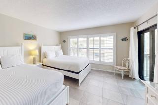 210 - Sandy Shores - St Pete Beach - 9