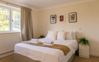 Ottery House - Westhampnett - 9
