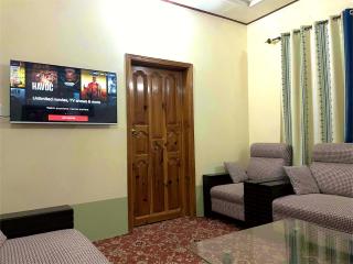 Luxury Cottage Bhurban Fully Equipped - Murree - 6