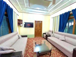 Luxury Cottage Bhurban Fully Equipped - Murree - 2