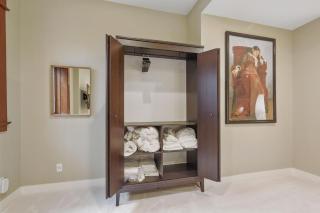Two bedroom condo with steam sauna and billiards - 9