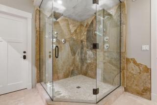 Two bedroom condo with steam sauna and billiards - 3