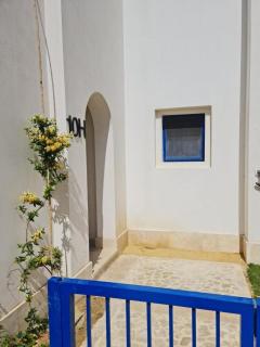 3 BR Serene Greek-Style Getaway Pools & Beaches - El Alamein - 7