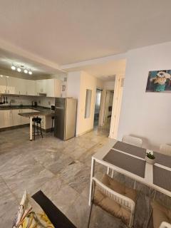 Dinastia B401 by Tenerife Rental & Sales - 9