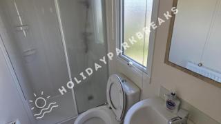 Coastal Breeze - Modern 2 bedroom home at Seal Bay Resort - Selsey - 2