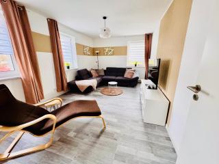 CLUBHAUS 6 - geräumige Ferienwohnung mit 4 Schlafzimmern & 2 Bädern - 0