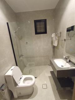 شقق الأول للشقق المخدومة - 7