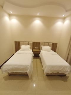 شقق الأول للشقق المخدومة - 6