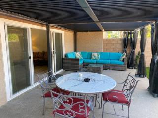 Desert Retreat with Pool, Tennis and Views - Palm Desert - 9