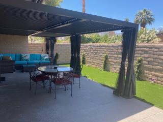 Desert Retreat with Pool, Tennis and Views - Palm Desert - 8