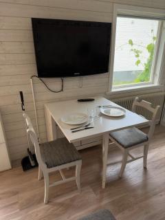 Seaside Escape Cozy Cottage 2 Min from the Beach - Halmstad - 4