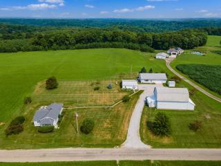 5084 Goss Rd - Sugar Grove Farmhouse - Hocking Hills - Hot Tub - Sugar Grove - 7