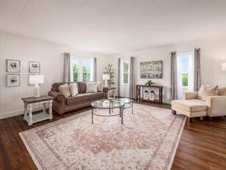 5084 Goss Rd - Sugar Grove Farmhouse - Hocking Hills - Hot Tub - Sugar Grove - 2