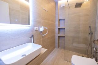 E'Lux Seaside Suites Vlora - Vlorë - 4