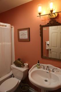 Tavern on the Bay Hotel - Nucky Johnson Suite - Somers Point - 4