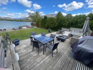 Georgeous Lakefront Property - Oliver - 8