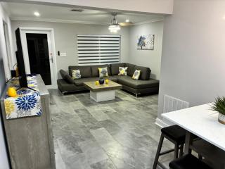 Sunny Delight Home near FTL Beach, Wilton Manors, Las Olas - 1