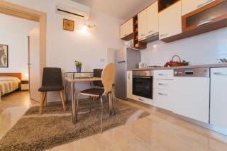 Apartments with parking spaces Seget Vranjica, Trogir - 23461 - Seget Vranjica - 2