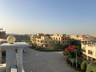 Laid-Back Rooftop Boho Cozy 2BR, Outdoor Charm - Il Cairo - 9