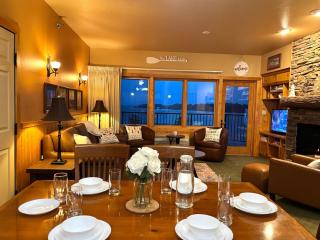 Amazing Superior Lake View Condo and Heated Pools - Two Harbors - 5