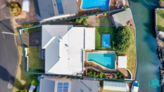 Valentine Creekside Manor - - 2
