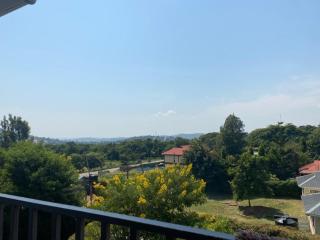Bay Loft Apartment, Starlink Internet speeds and Netflix - Homa Bay - 4