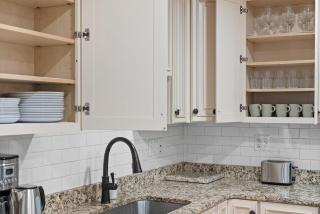 Modern & Spacious Four Bedroom Apartment in Gibsonia, Pittsburgh, Unit 1 - - 2