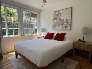 Stylish and Cozy 2BR 1BA Getaway Near LAX - LMU - SoFi - Beaches - Los Angeles - 7
