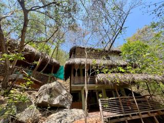 La casa de los árboles frente a la playa con alberca - Arroyo Cruz - 1
