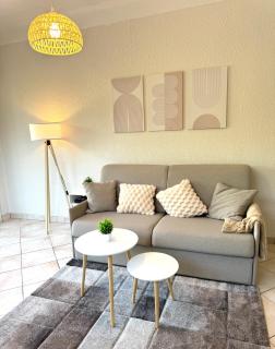 Le Léo, Terrasse - Parking - Piscine - Netflix - Villeneuve-Loubet - 0