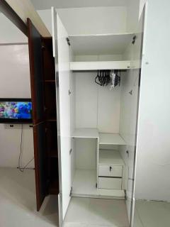 Cozy 1BR Jazz with Balcony, TRIDENT, Bel-air Makati CBD - Manila - 9