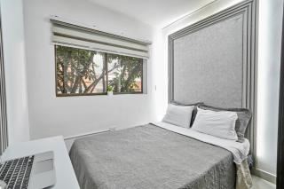 El Poblado 4 bedrooms 2 bathrooms with terrace - Medellín - 3