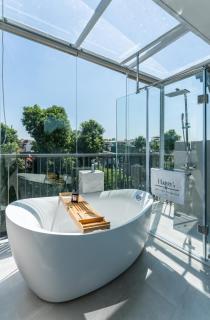 Manor Garden Residences in Center-Spacious Balcony-Free Laundry Included - Hanoi - 2
