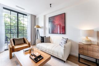 Manor Garden Residences in Center-Spacious Balcony-Free Laundry Included - Hanoi - 9