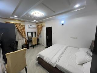 2 bedrooms luxurious apartment - Abuja - 5