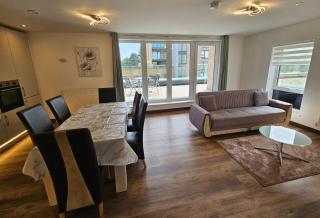 New-Build 2 Bedroom Apartment - Harlow - 5