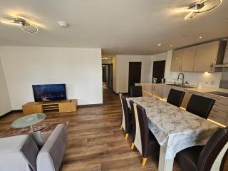 New-Build 2 Bedroom Apartment - Harlow - 6