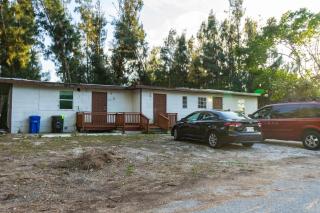 Linhart 2670 House with 3 bedrooms and 2 bathrooms - Fort Myers - 7